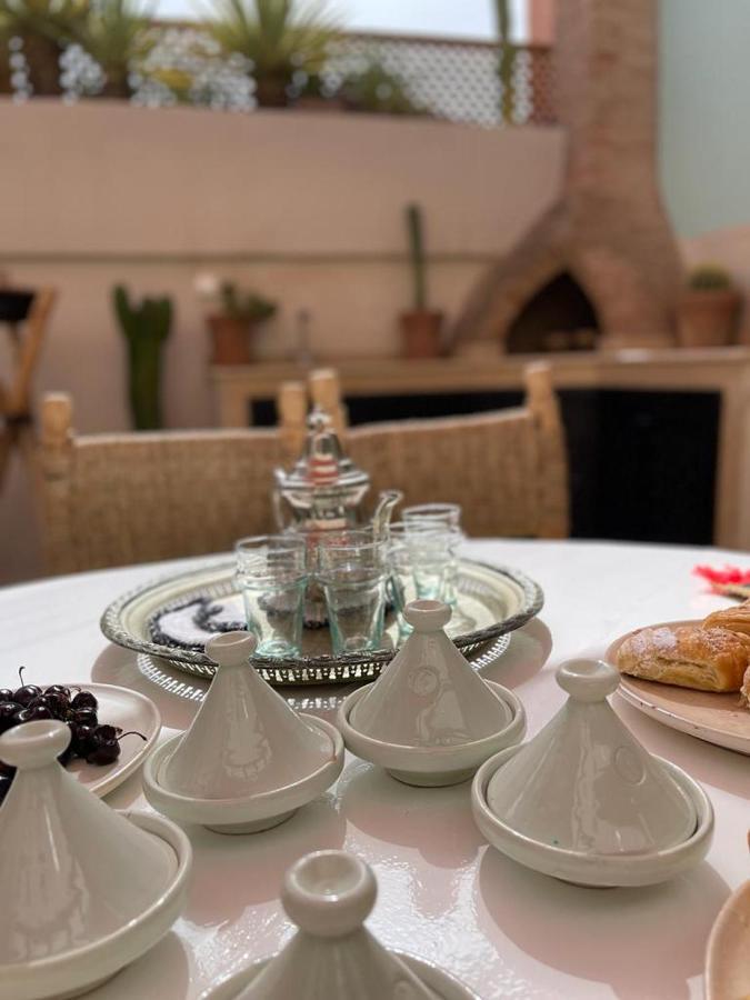 Riad Gasaembre Touareg Marrakesh Bagian luar foto