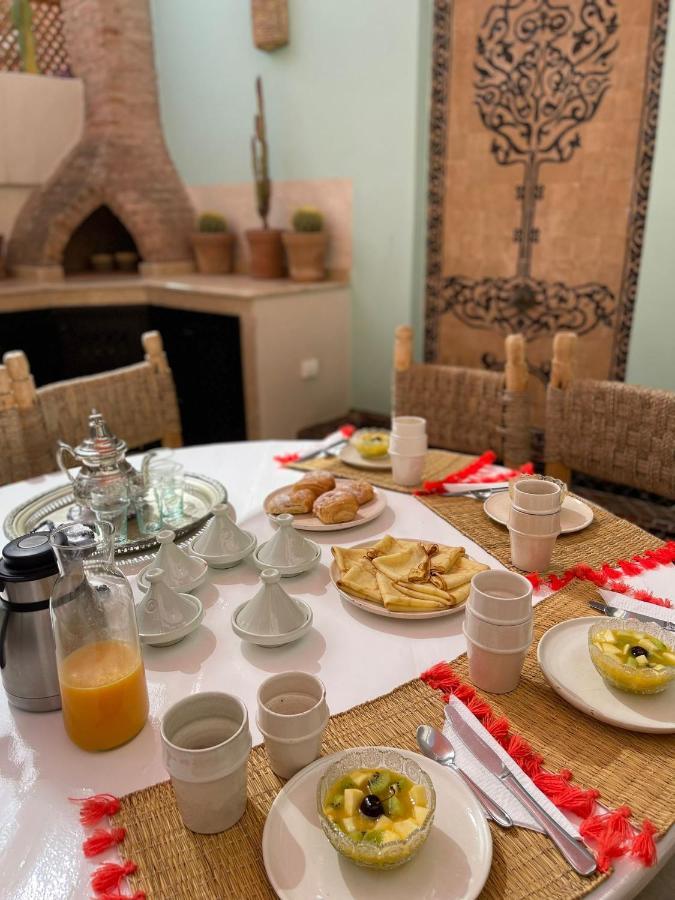 Riad Gasaembre Touareg Marrakesh Bagian luar foto