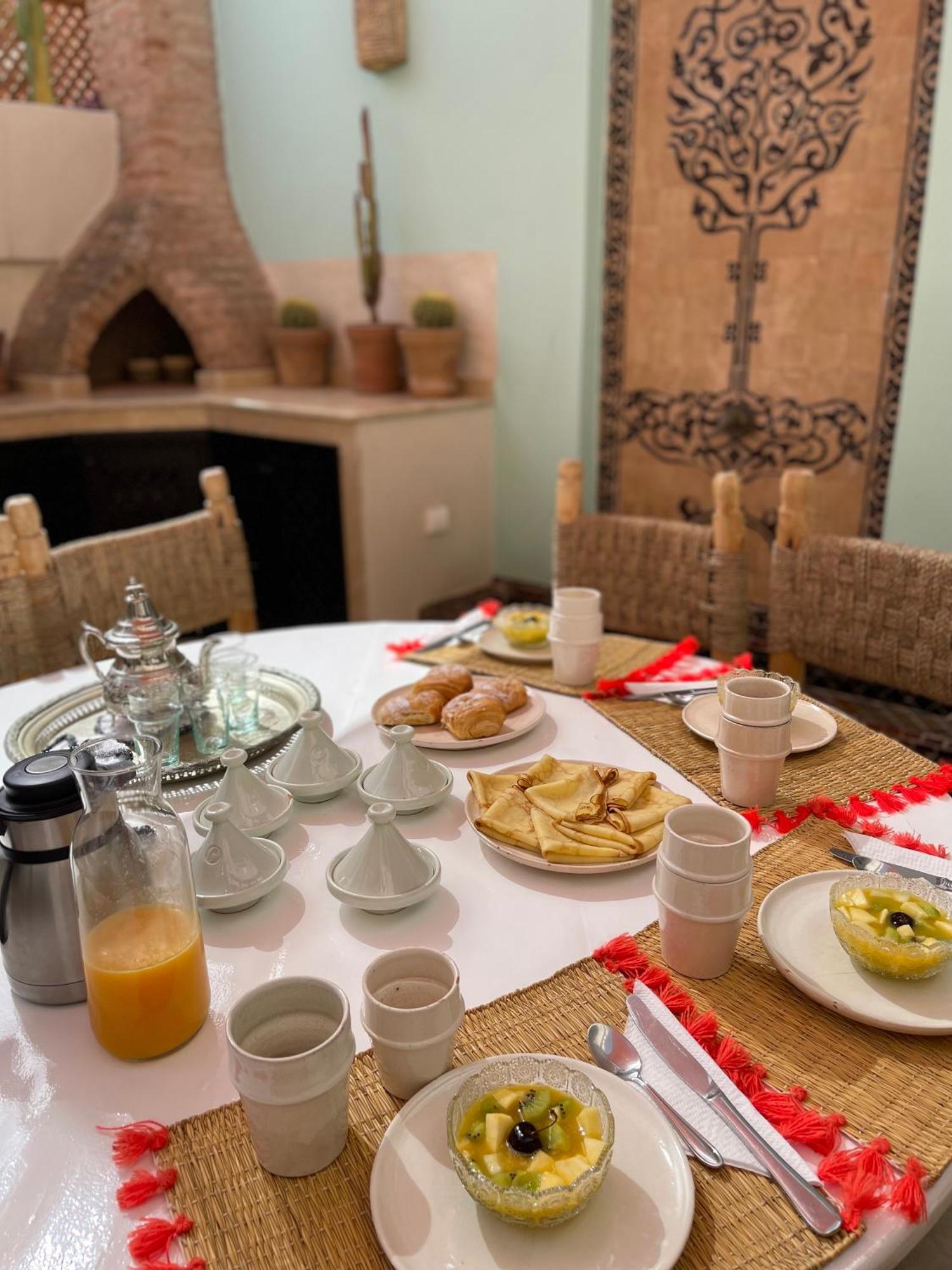 Riad Gasaembre Touareg Marrakesh Bagian luar foto